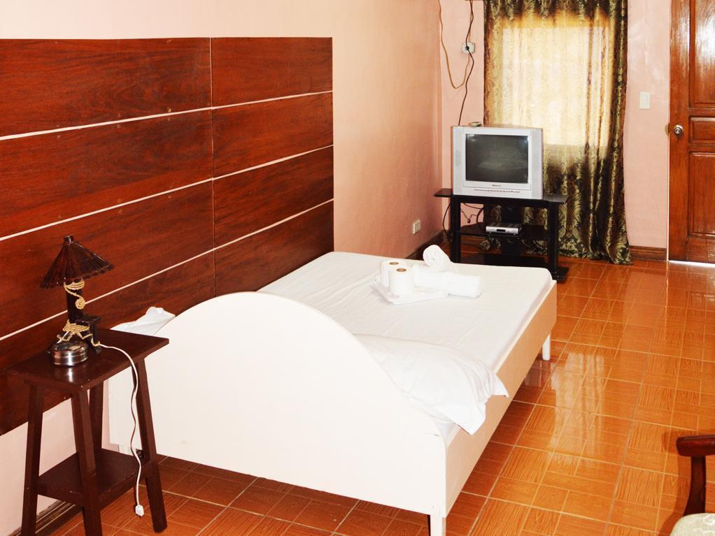Viking Resort Olongapo City Exteriör bild
